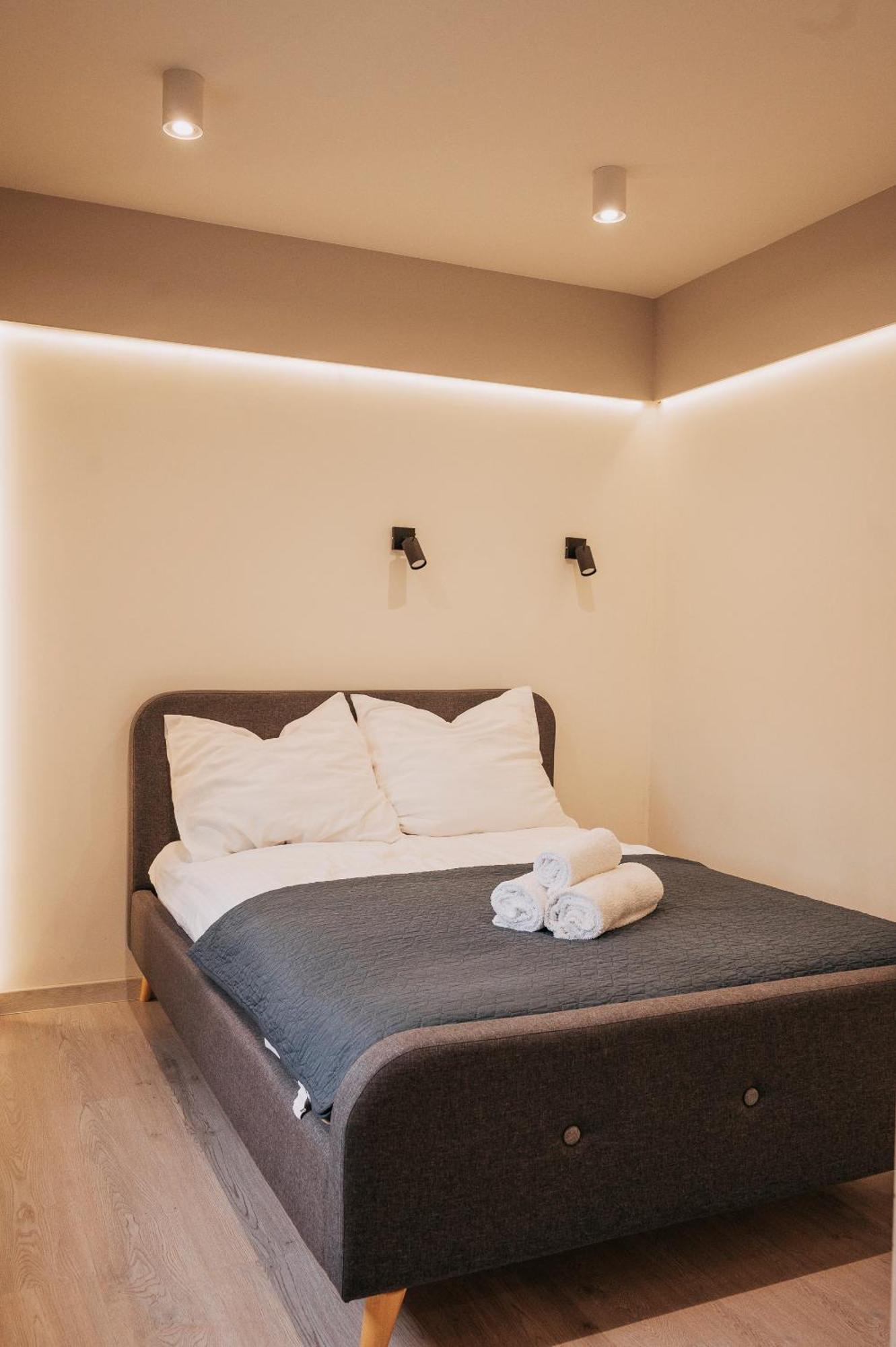 Niron Apartament Kapucynska Пила Екстериор снимка